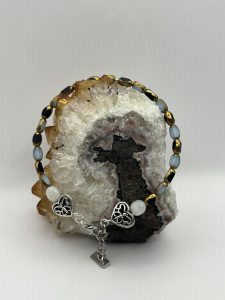 Celtic heart memory wire size 7 inch bracelet