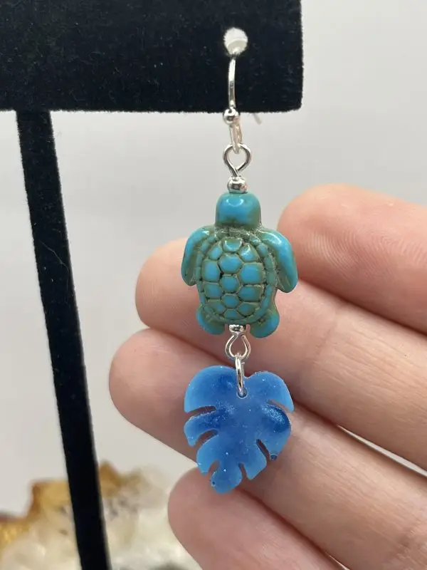 magnesite turtle earrings - Image 6