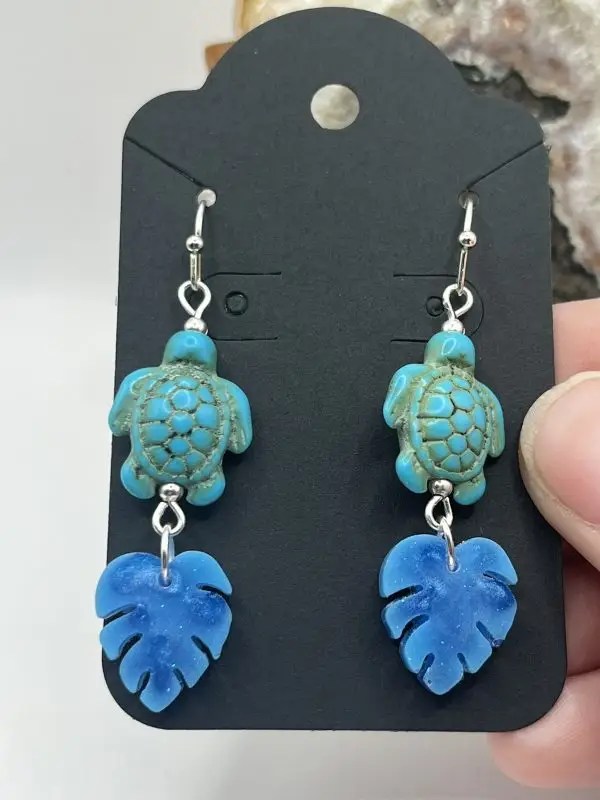 magnesite turtle earrings - Image 4