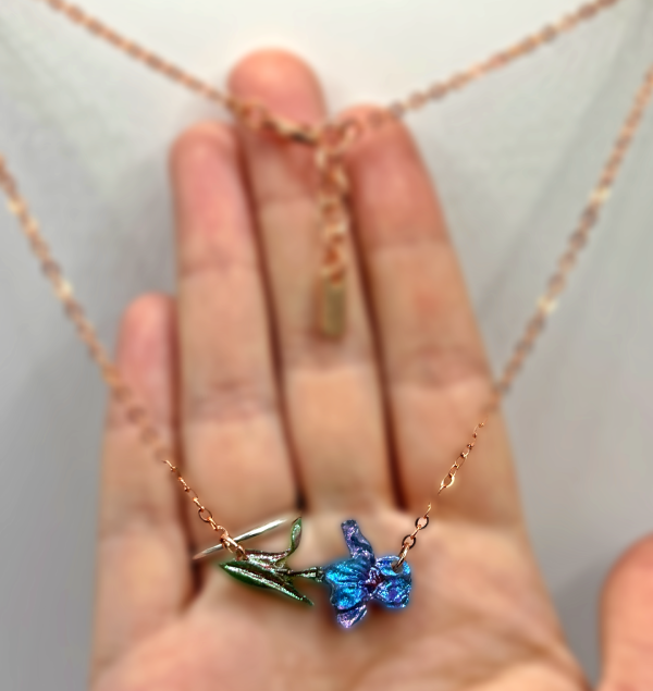 Purple/Blue minimalist Iris necklace - Image 2