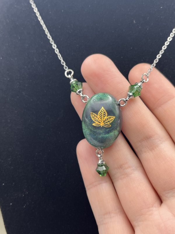 Maple leaf green necklace - Image 7