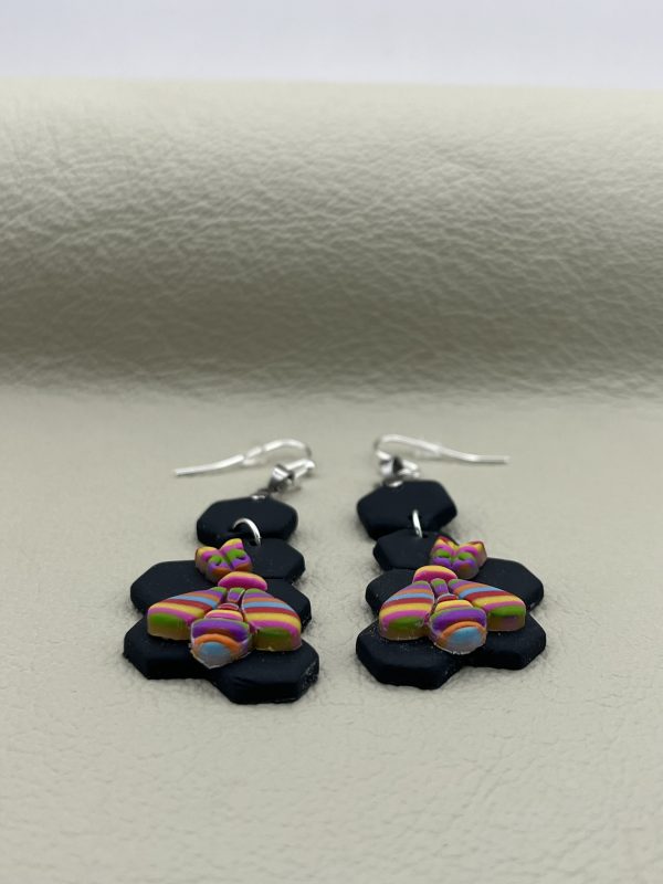 A Buzz of Colour - Image 7