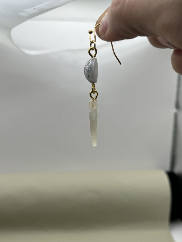 Elegant Arrow Head Earrings - Image 12